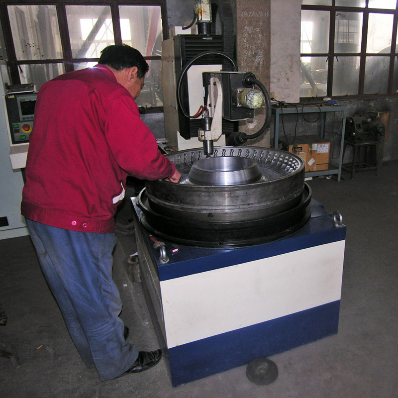 Qingdao YDL Form Co., Ltd. ist einer der führenden Reifenhersteller in China